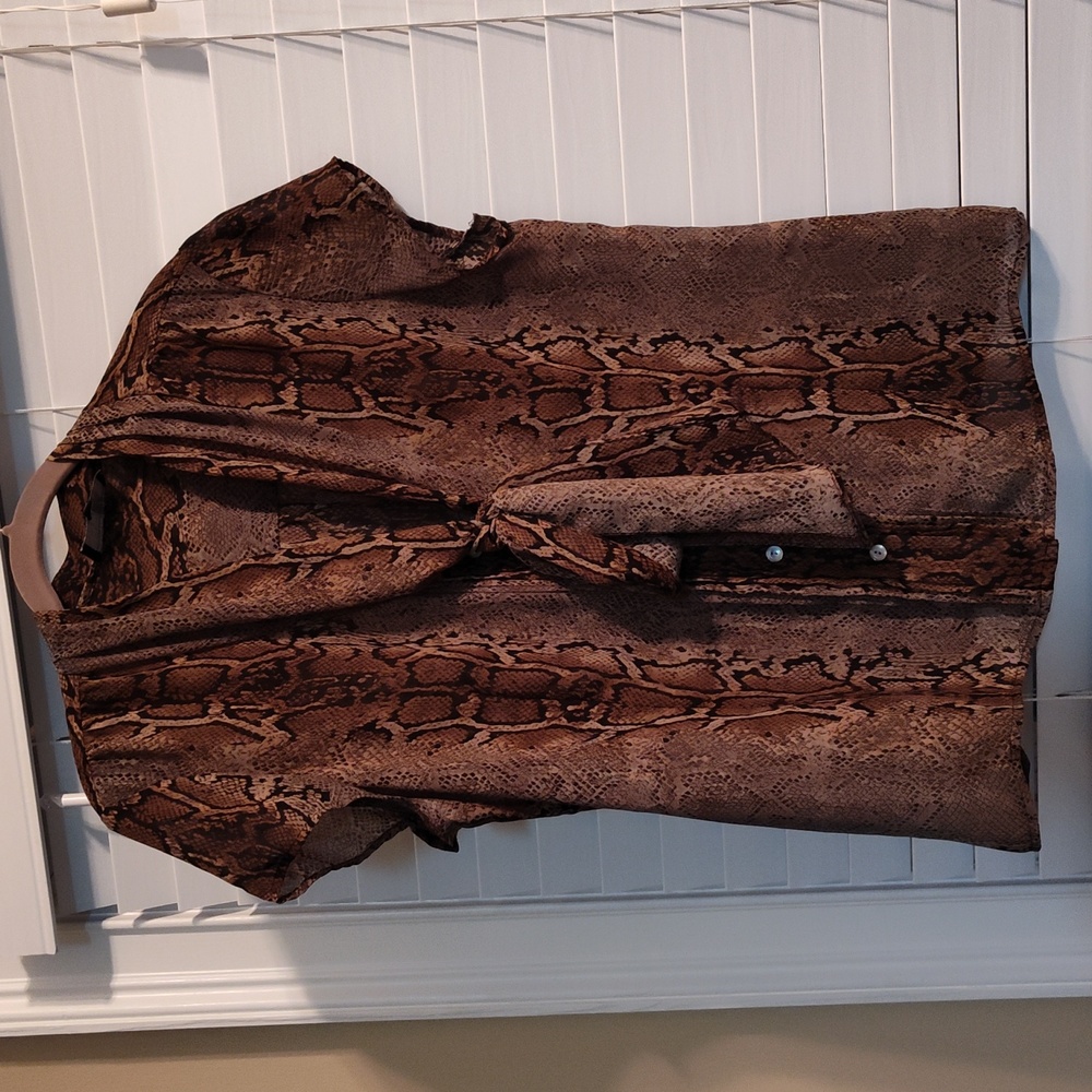 Jones New York Animal Print Bow Blouse Size 14P
